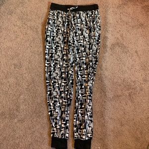 Printed joggers